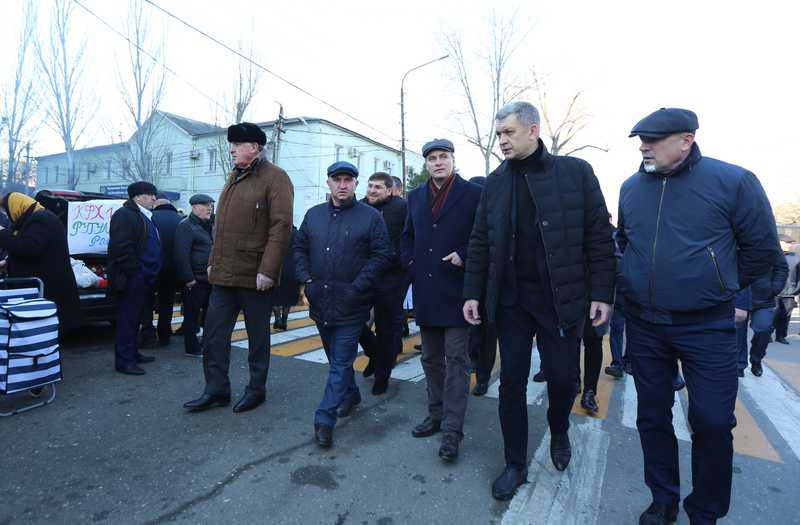 Артём Здунов и Владимир Иванов посетили сельскохозяйственную ярмарку в Махачкале