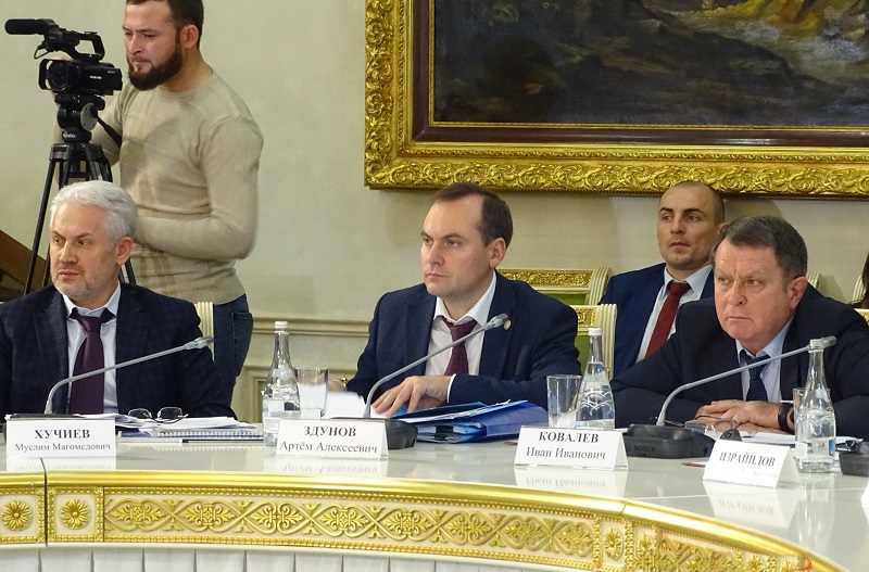 Премьер Дагестана принял участие в заседании Совета при полпреде Президента РФ в СКФО
