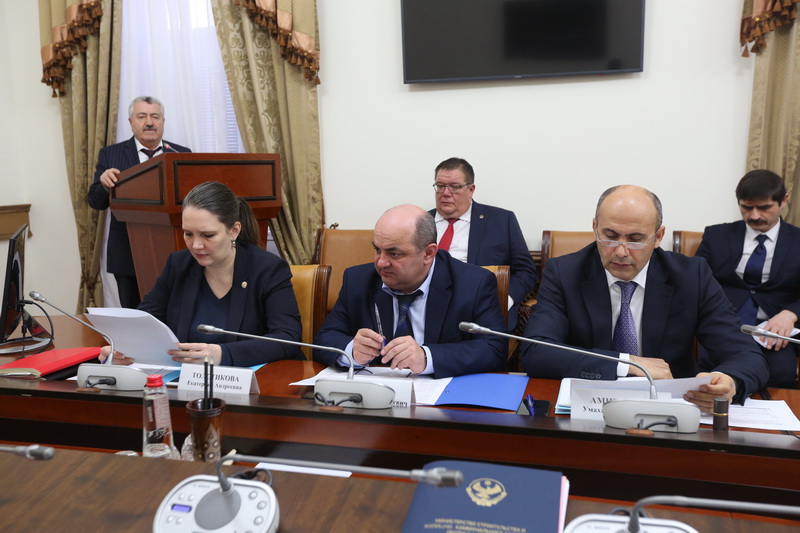 Актуальные вопросы развития промышленности в регионе обсудили в Правительстве Дагестана