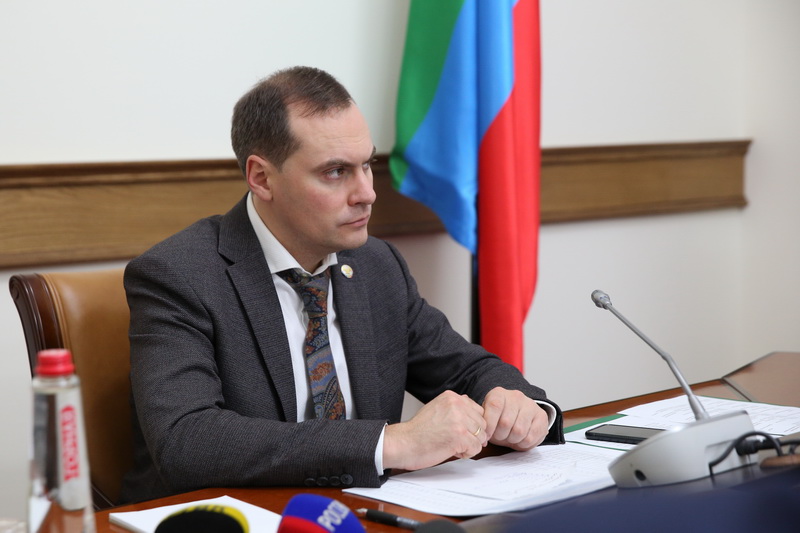 В Правительстве Дагестана обсуждены вопросы строительства объектов дошкольного и общего образования