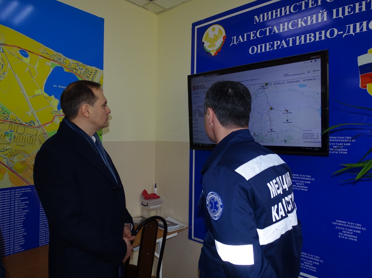 Артём Здунов проверил работу станций скорой медицинской помощи в праздничные дни