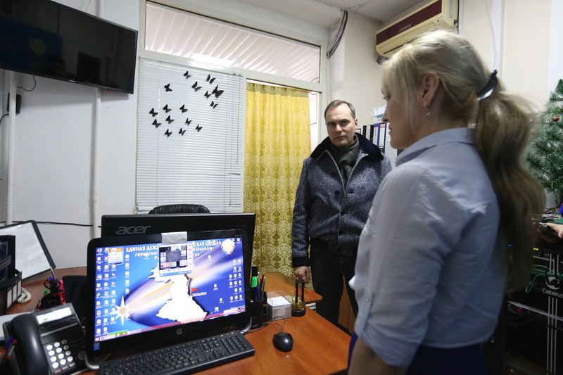 Артём Здунов посетил Единую диспетчерскую службу г.Избербаш