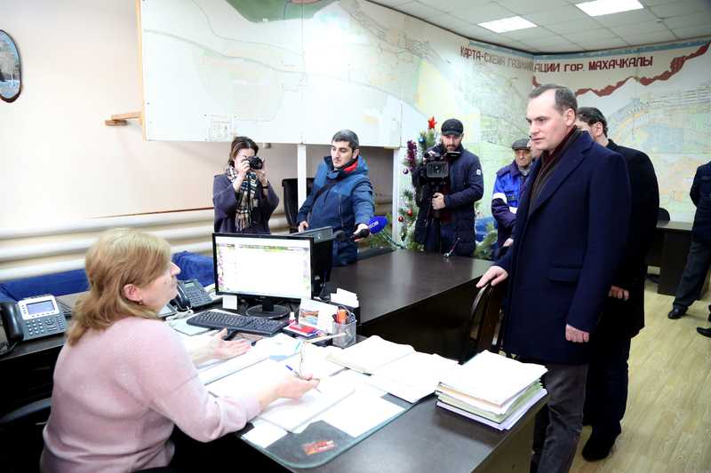 Артём Здунов проверил работу главных городских коммунальных служб Махачкалы