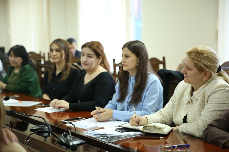 В Минобрнауки РД состоялась встреча с педагогами-психологами