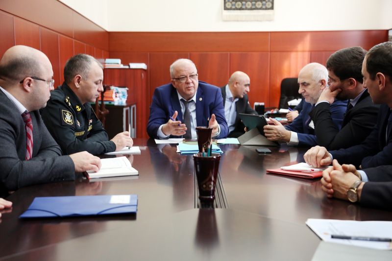 В Правительстве РД обсудили вопросы строительства филиала парка «Патриот» в Дагестане