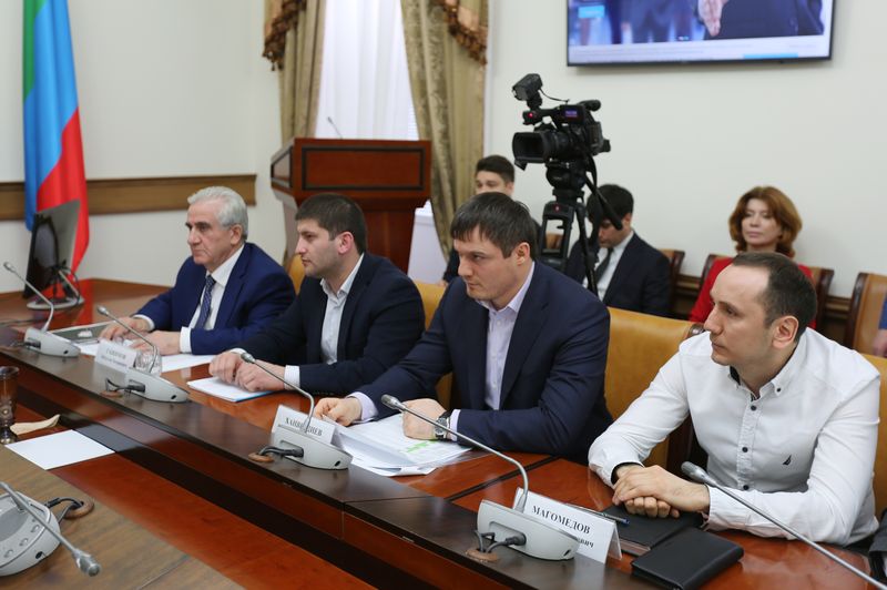 Вопросы функционирования ТОСЭР «Дагестанские огни» обсуждены под руководством Артёма Здунова