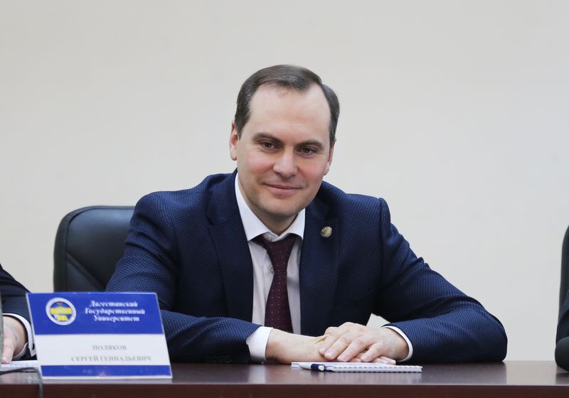 Артём Здунов и Сергей Поляков поздравили молодежь республики с Днем российского студенчества