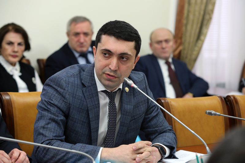 Под руководством Артёма Здунова прошло очередное заседание Правительства РД