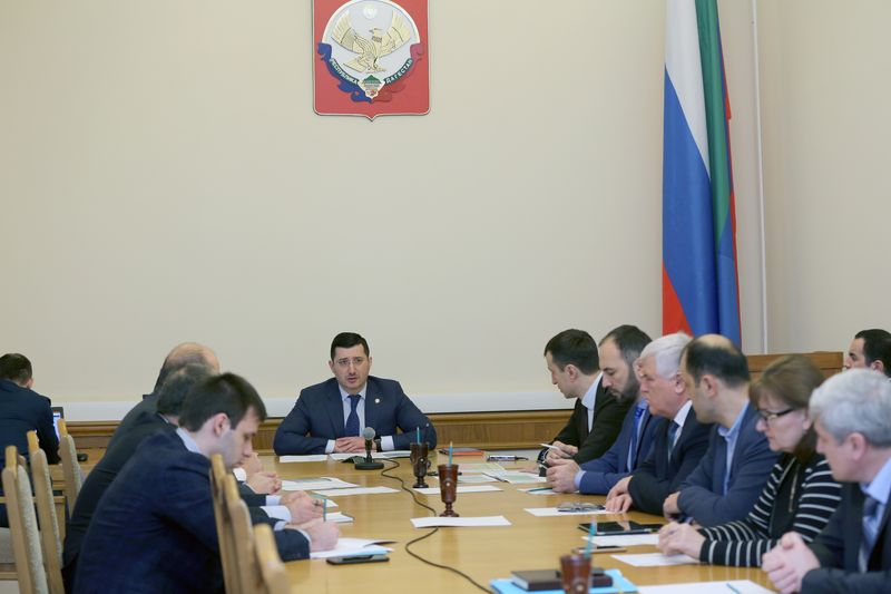 Гаджимагомед Гусейнов призвал муниципалитеты шагать в ногу с развитием цифровой экономики