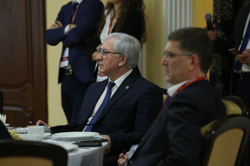 Артём Здунов принял участие в деловом завтраке для победителей кадрового проекта «Мой Дагестан»