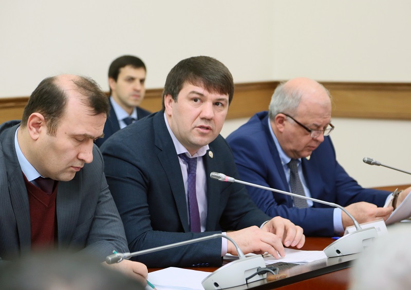 В Правительстве Дагестана обсуждены вопросы развития турмаршрутов в преддверии летнего сезона