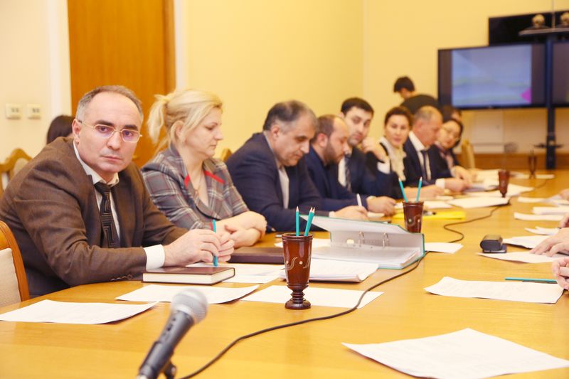 Уммупазиль Омарова провела заседание проектного комитета по реализации национального проекта «Образование»