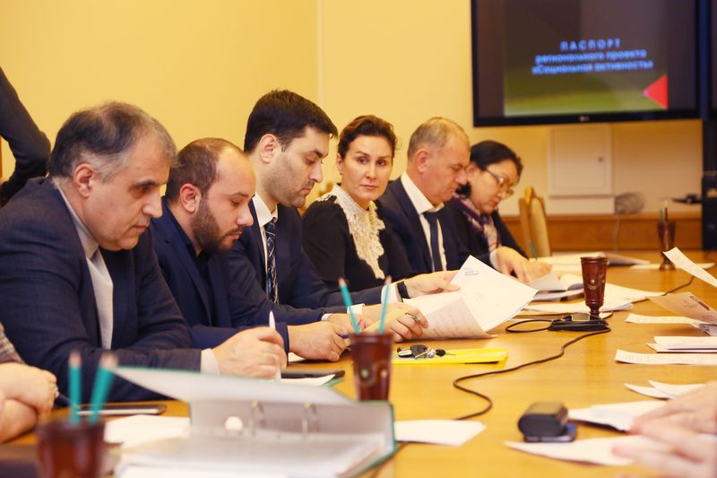 Уммупазиль Омарова провела заседание проектного комитета по реализации национального проекта «Образование»