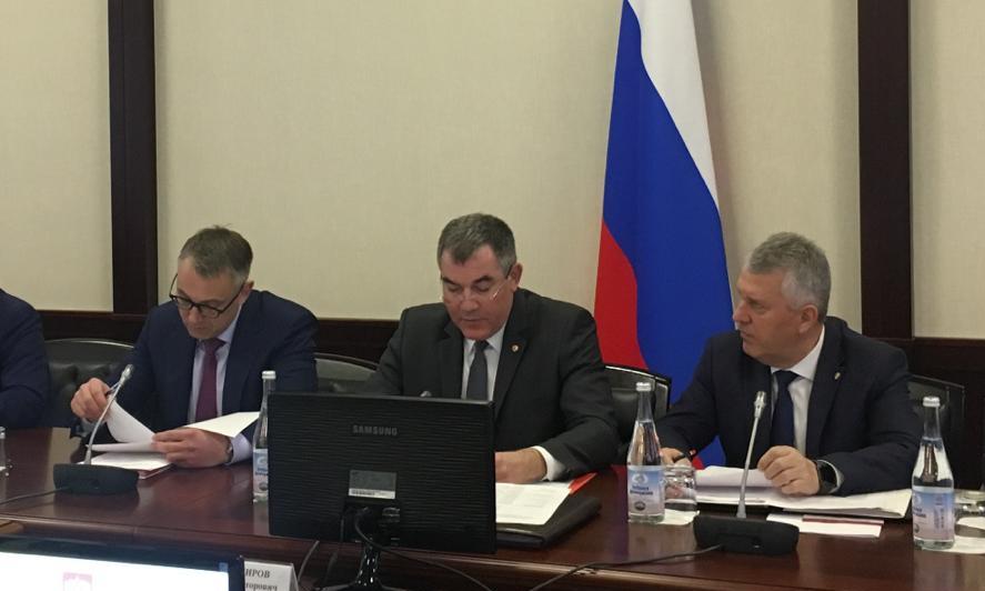Абдулмуслим Абдулмуслимов принял участие в заседании экспертной группы Координационного совета при полпреде Президента РФ в СКФО