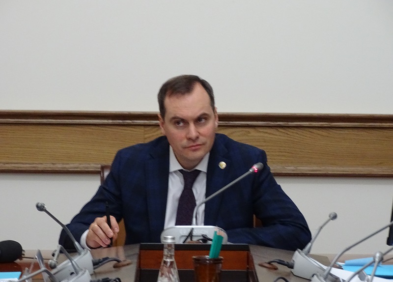 В Правительстве Дагестана обсудили вопросы реализации программы по переселению граждан из аварийного жилищного фонда