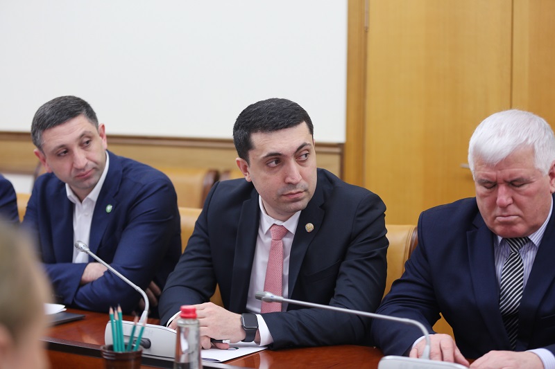 В Правительстве Дагестана обсудили подготовку к четвертому чемпионату «Молодые профессионалы» (Worldskills Russia)