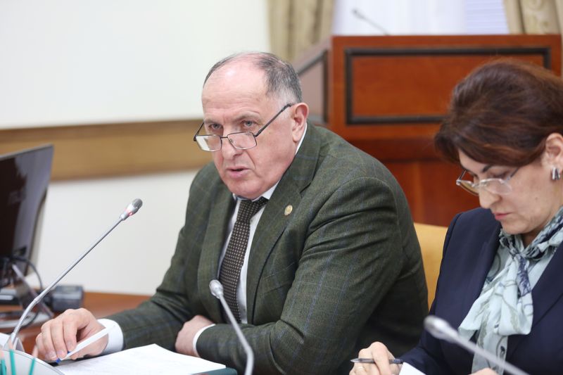 В Правительстве Дагестана обсудили качество продуктов питания, поставляемых для госнужд