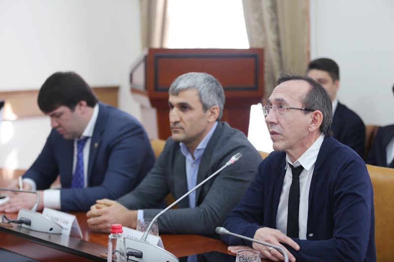 В Правительстве РД обсуждены вопросы развития инфраструктуры Сулакского каньона