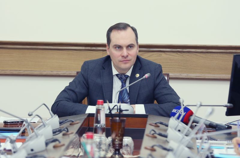 Применение новых технологий в сфере строительства объектов образования обсудили в Правительстве Дагестана