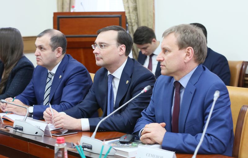В Правительстве Дагестана обсудили вопросы проведения кадастровых работ и цифровизации территории республики