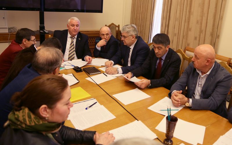 К сентябрю 2019 года во всех дагестанских школах будут функционировать лицензированные медицинские кабинеты