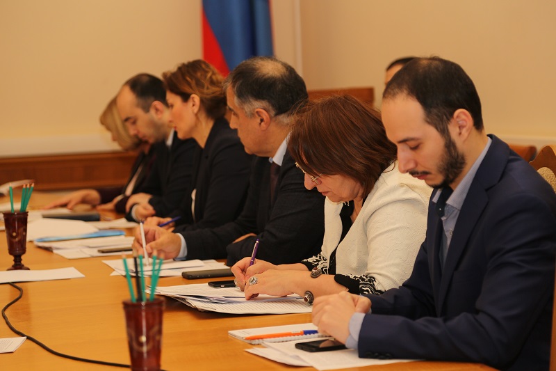 В Правительстве Дагестана обсудили реализацию нацпроекта «Образование»