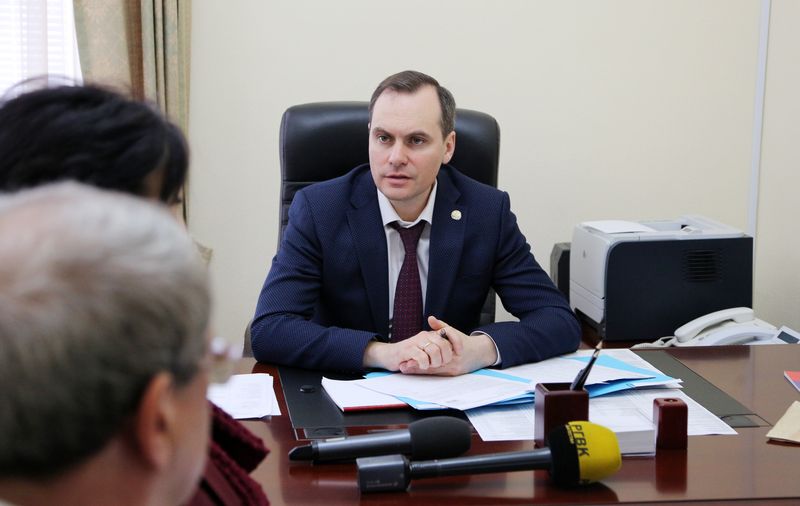 Артём Здунов выслушал проблемы дагестанцев и дал поручения по решению каждой из них