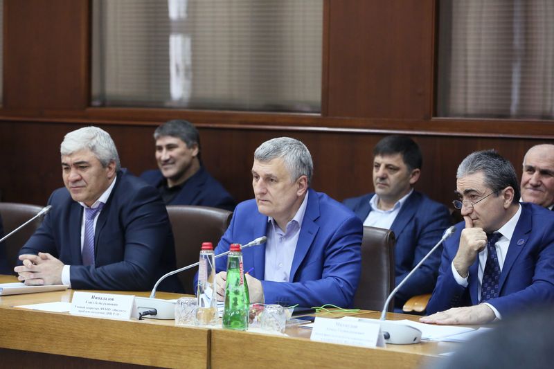 Артём Здунов принял участие в заседании коллегии Министерства по земельным и имущественным отношениям РД