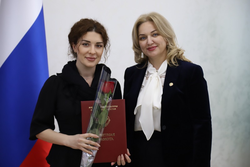 В Махачкале отметили День работника культуры