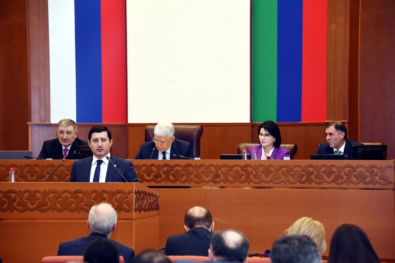 В Махачкале состоялась тридцать четвертая сессия Народного Собрания республики