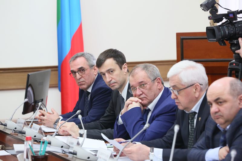 Артём Здунов провел совещание по вопросу  строительства ряда объектов