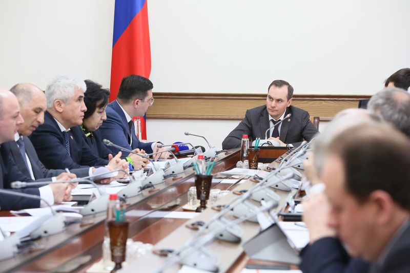 Артём Здунов провел совещание по вопросу  строительства ряда объектов