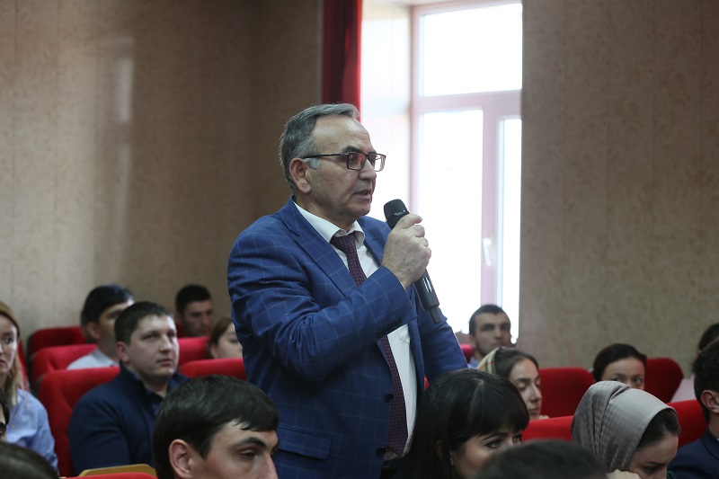 Артём Здунов: «Реализация программы «Земский доктор» в Дагестане выходит на новый уровень»