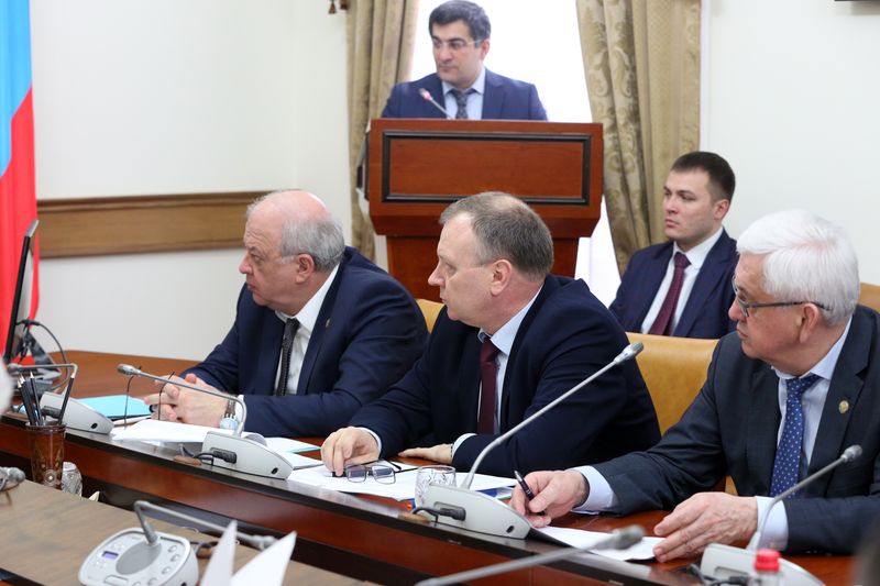 В Правительстве Дагестана обсудили вопросы реализации Послания Главы республики Народному Собранию Дагестана
