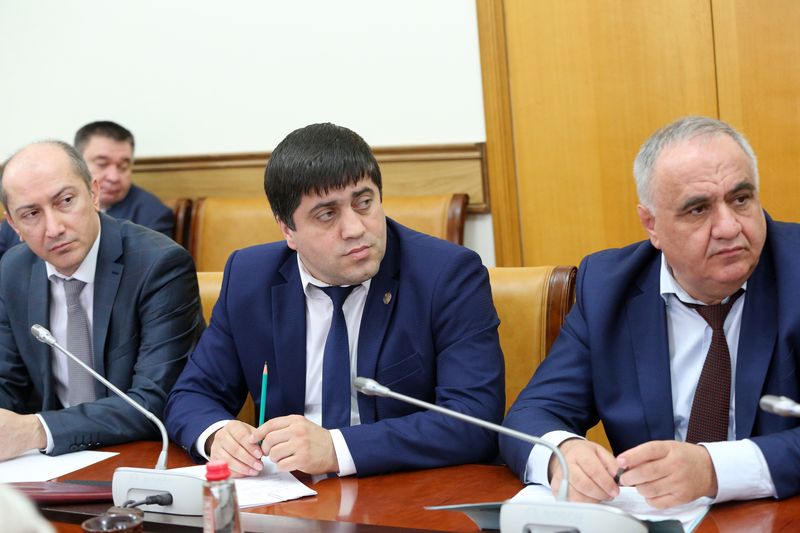 В Правительстве Дагестана обсудили вопросы реализации Послания Главы республики Народному Собранию Дагестана