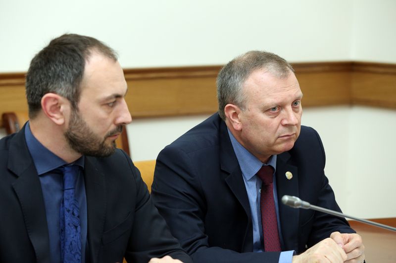 В Правительстве Дагестана обсудили строительство автомобильных газонаполнительных компрессорных станций