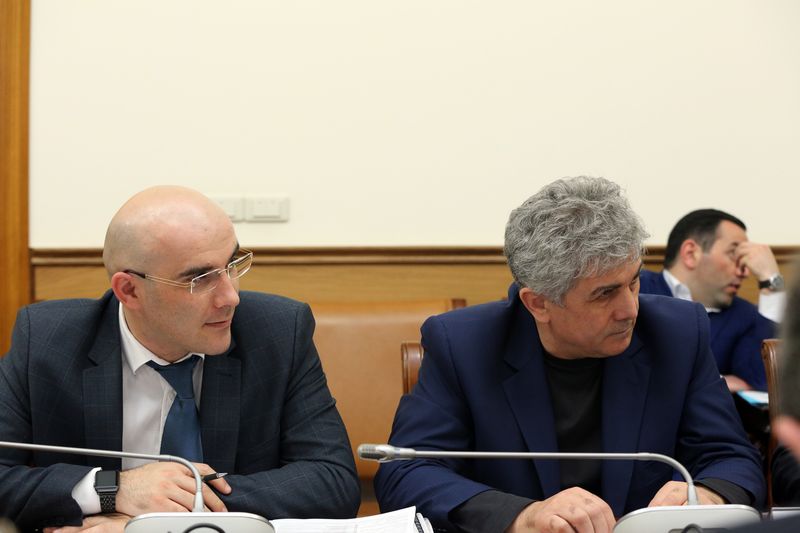 В Правительстве Дагестана обсудили строительство автомобильных газонаполнительных компрессорных станций