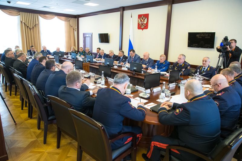 Артём Здунов принял участие в совещании по реализации в СКФО нацпроекта «Безопасные и качественные автомобильные дороги»