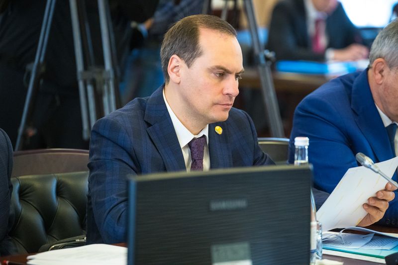 Артём Здунов принял участие в совещании по реализации в СКФО нацпроекта «Безопасные и качественные автомобильные дороги»
