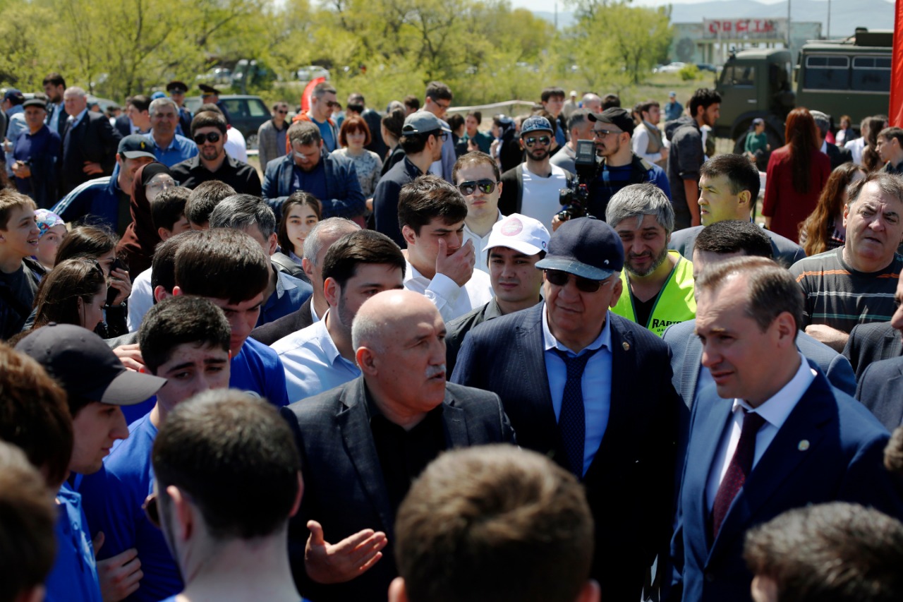 Артём Здунов посетил мастер-класс экипажа известной автогоночной команды «КАМАЗ-мастер»