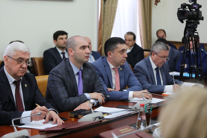 Итоги исполнения республиканского бюджета за 2018 год подвели на заседании Правительства Дагестана