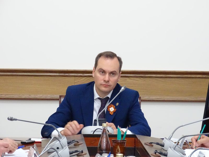 Вопросы перехода телевидения с аналогового на цифровое вещание обсудили в Правительстве Дагестана