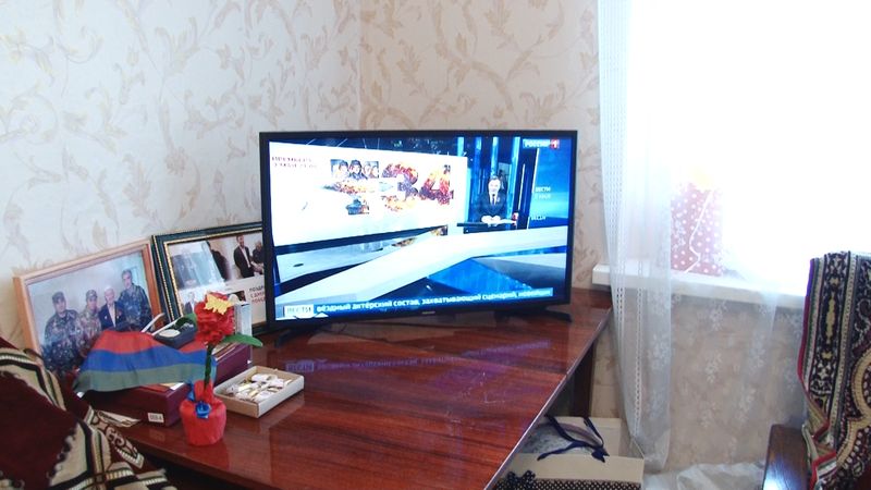 Артём Здунов навестил участников Великой Отечественной Войны, проживающих в г. Каспийске