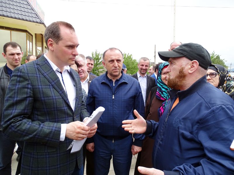 Артём Здунов с рабочим визитом посетил Кизилюртовский район