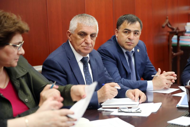 В Правительстве Дагестана обсуждена подготовка к  празднованию 150-летия со дня рождения  Народного поэта Дагестана С. Стальского