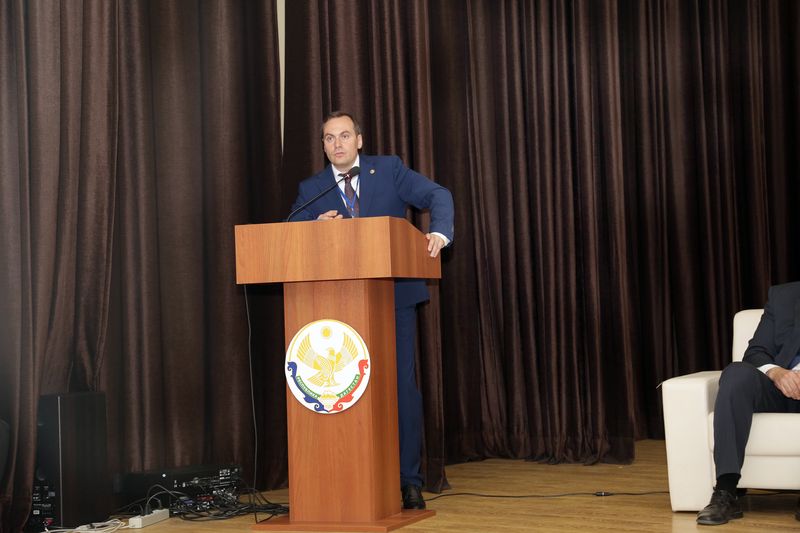 Руководство Дагестана призвало глав муниципалитетов республики повысить качество работы по сбору налогов