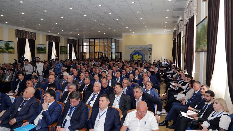 Руководство Дагестана призвало глав муниципалитетов республики повысить качество работы по сбору налогов