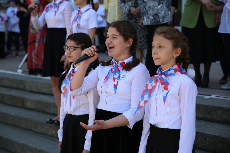 Уммупазиль Омарова приветствовала активистов Республиканского слёта РДШ
