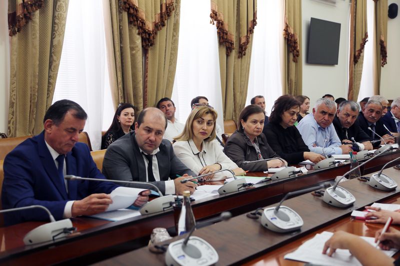 Обсуждение вопросов лицензирования медицинских кабинетов общеобразовательных организаций состоялось в Правительстве РД