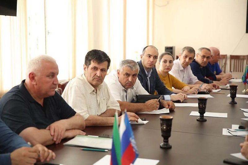 В Буйнакске состоялось заседание Комиссии по ЧС